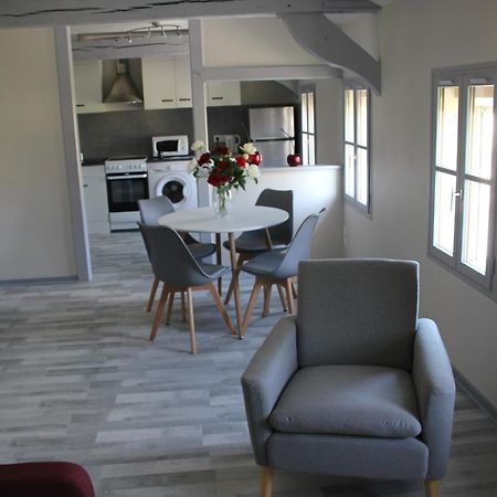 Les Appartements Du Saint Hubert Arcis-sur-Aube Bagian luar foto
