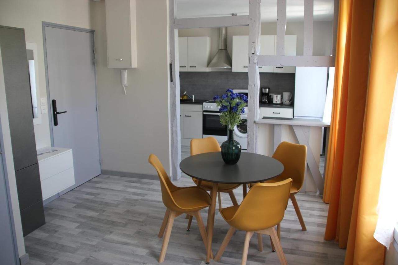 Les Appartements Du Saint Hubert Arcis-sur-Aube Bagian luar foto
